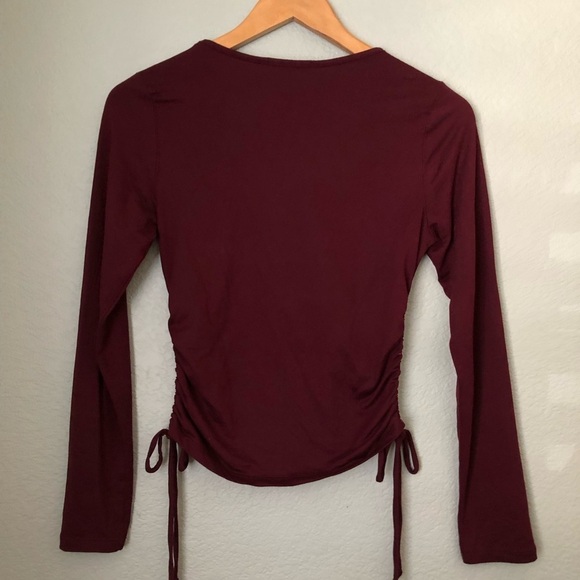 Ambiance burgundy gathered sides long sleeve blouse top Medium - Picture 2 of 6